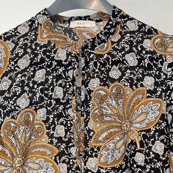 ALC Lox Blouse 100% Silk Size 2, Long sleeves Keyhole Detail Multicolor - Picture 3 of 12